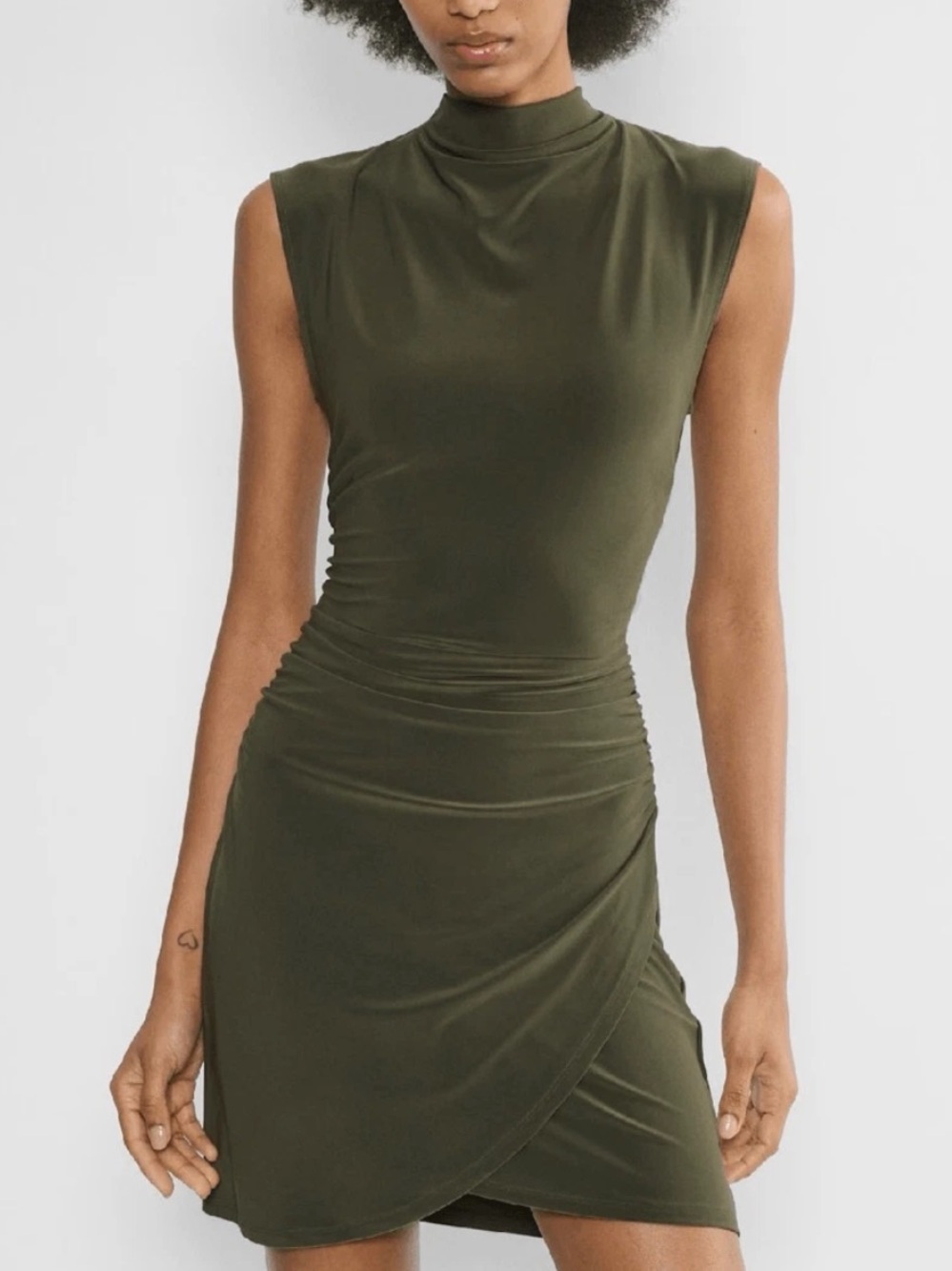 Aritzia NEW Wilfred The Boulevard Mockneck Ruched Dress in Olive Green Size XS - Picture 2 of 8